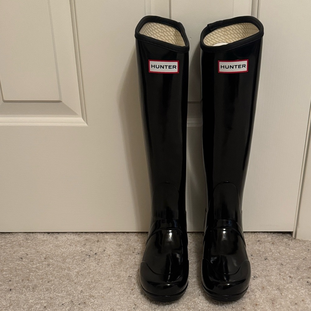 Hunter Glossy Black Rain Boots